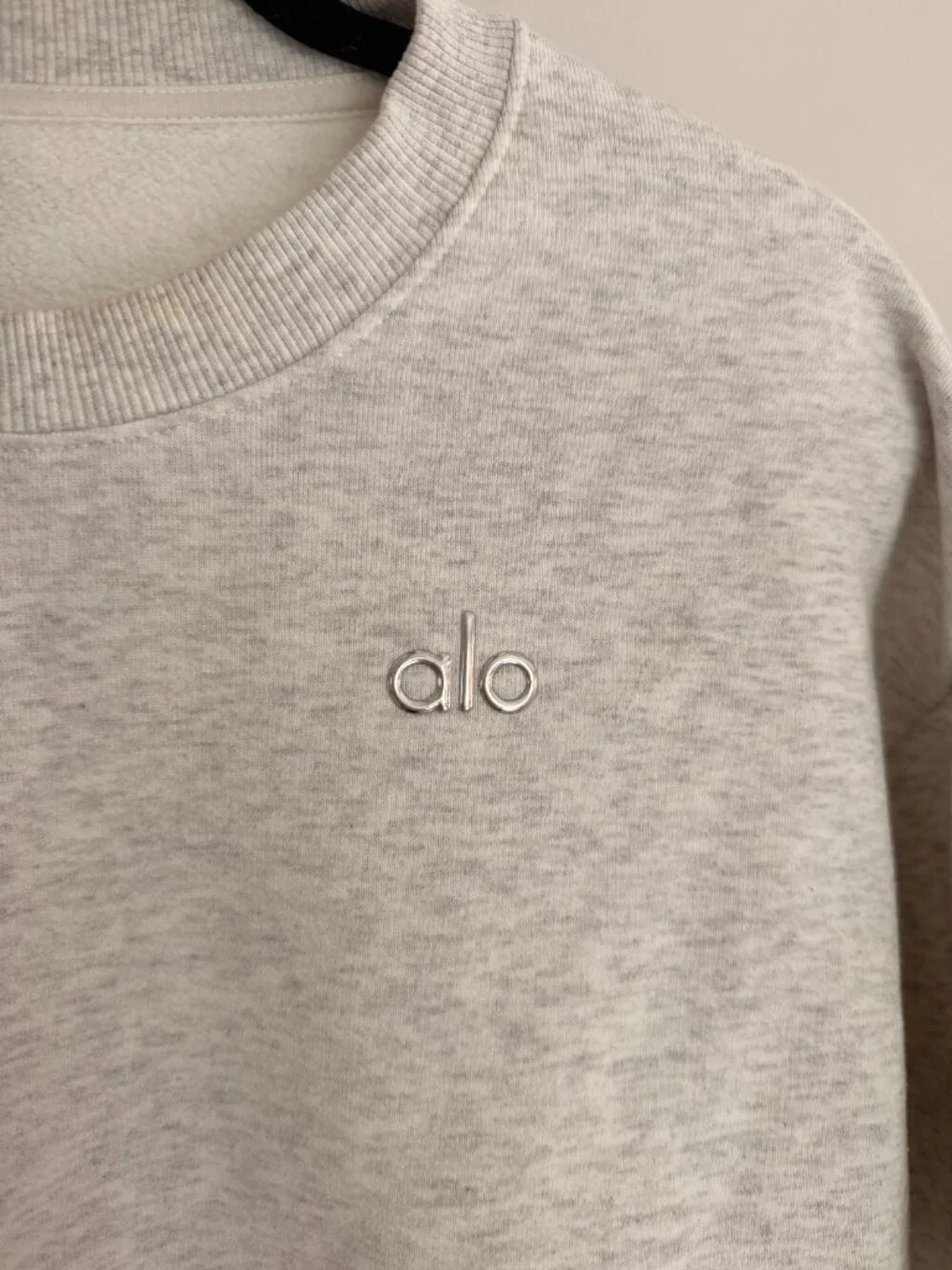 Alo Yoga Heather Gray Sweatshirt S